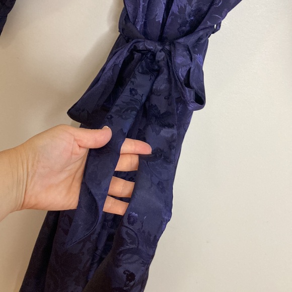 Vintage Victoria's Secret Robe Womens Small Purple Satin Paisley Dressing Gown - Picture 11 of 16